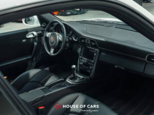 Image 17/23 of Porsche 911 Carrera (2008)