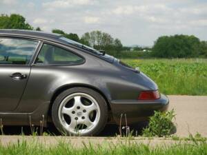 Bild 10/35 von Porsche 911 Carrera 2 (1993)