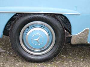 Imagen 22/68 de Mercedes-Benz 190 SL (1961)