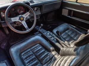 Image 23/50 of Ferrari 512 BB (1980)