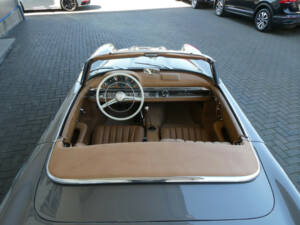 Image 19/29 of Mercedes-Benz 300 SL Roadster (1957)