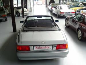 Image 6/19 of Mercedes-Benz 300 SL (1993)