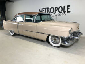 Image 7/34 of Cadillac 62 Sedan (1954)