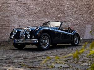 Image 1/36 of Jaguar XK 140 DHC (1957)