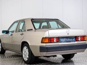 Afbeelding 9/50 van Mercedes-Benz 190 D 2.5 Turbo (1989)