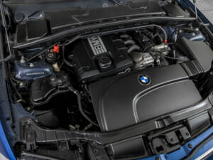 Image 39/50 of BMW 120d (2008)