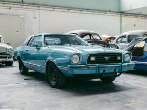 Image 3/102 of Ford Mustang II Ghia 170 (1976)