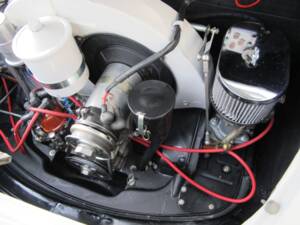 Image 82/100 of Porsche 356 B 1600 Super (1961)