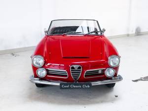 Imagen 3/44 de Alfa Romeo 2600 Spider (1965)