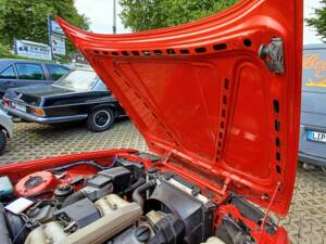 Bild 9/23 von BMW 316i Touring (1993)