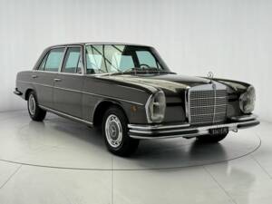 Afbeelding 5/7 van Mercedes-Benz 300 SEL 3.5 (1971)