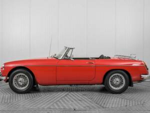 Imagen 60/82 de MG MGB (1967)