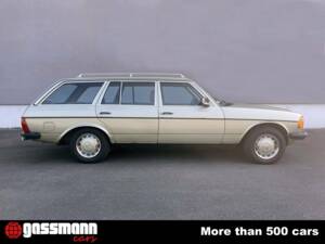 Image 3/15 of Mercedes-Benz 280 TE (1985)