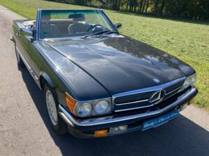 Imagen 4/42 de Mercedes-Benz 560 SL (1988)