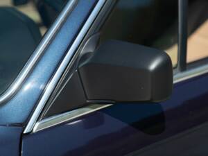 Image 20/50 of BMW 320i (1989)