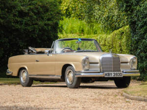 Image 1/50 of Mercedes-Benz 250 SE (1966)