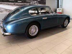 Image 7/24 of Aston Martin DB 2&#x2F;4 Mk I (1954)