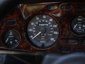 Image 12/30 de Aston Martin V8 Volante (1986)