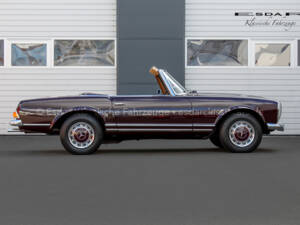 Image 4/33 de Mercedes-Benz 280 SL (1969)