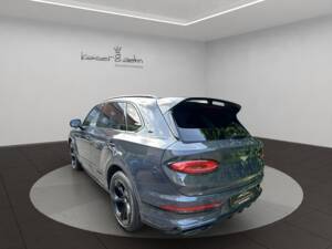 Bild 6/19 von Bentley Bentayga V8 (2022)