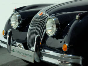 Image 6/22 of Jaguar XK 150 FHC (1958)