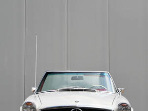 Image 18/56 de Mercedes-Benz 280 SL (1969)