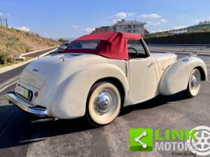 Image 7/10 de Triumph Dolomite 2-Litre (1942)