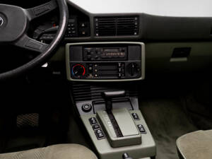 Immagine 30/43 di BMW 528i (1986)