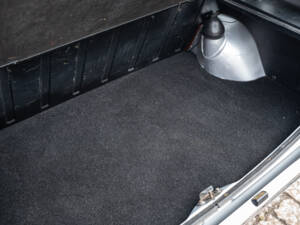 Image 19/36 of Ford Fiesta (1977)