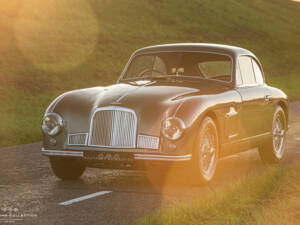 Image 2/20 of Aston Martin DB 2 (1951)