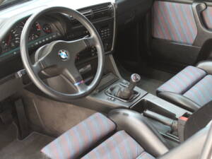 Immagine 20/36 di BMW M3 Cecotto (1989)