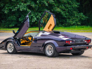 Immagine 12/39 di Lamborghini Countach 25th Anniversary (1990)