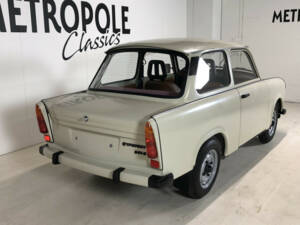 Image 10/28 de Trabant 601 S de Luxe (1990)