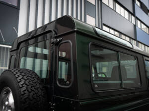 Image 14/90 of Land Rover Defender 90 Td5 (1999)