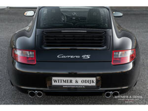Image 18/29 of Porsche 911 Carrera 4S (2008)