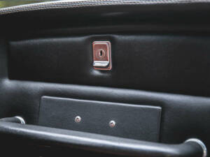 Bild 21/50 von Lamborghini 400 GT (2+2) (1967)