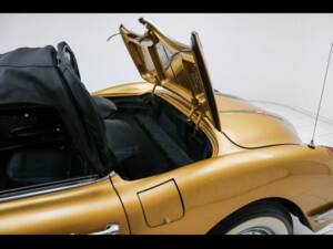 Image 73/100 of Chevrolet Corvette (1958)