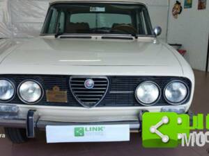 Afbeelding 5/10 van Alfa Romeo 2000 Berlina (1976)