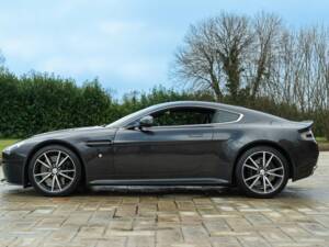 Bild 4/50 von Aston Martin V8 Vantage S (2013)