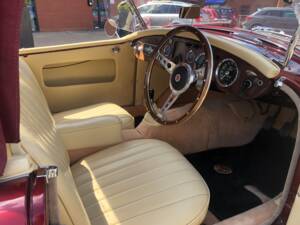 Image 9/12 of MG MGA 1500 (1957)