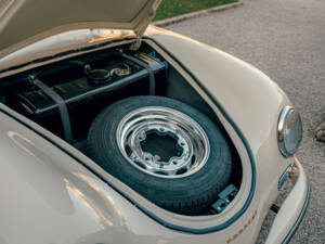 Image 24/70 of Porsche 356 A 1600 S (1958)