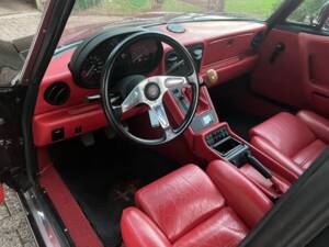 Immagine 18/18 di Alfa Romeo 2.0 Spider (1991)