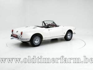 Image 2/30 de Alfa Romeo Giulia 1600 Spider Veloce (1965)