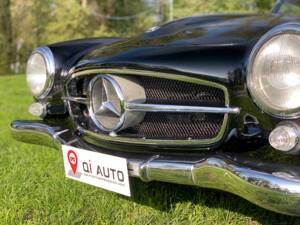 Image 16/67 of Mercedes-Benz 190 SL (1961)