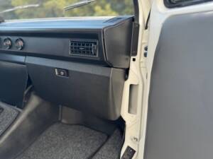 Bild 27/37 von Volkswagen T3 Caravelle 1.9 (1989)