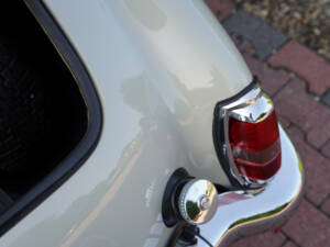 Image 14/50 of Mercedes-Benz 190 SL (1962)