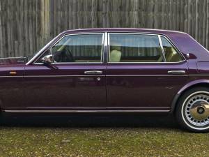 Image 10/50 of Rolls-Royce Silver Spur IV (1997)