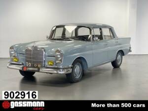 Bild 1/15 von Mercedes-Benz 220 SE b (1963)