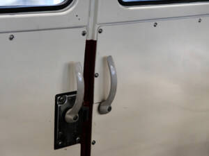 Image 21/24 of Volkswagen T1 camper (1960)