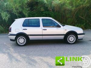 Image 3/10 of Volkswagen Golf III 1.6 (1995)